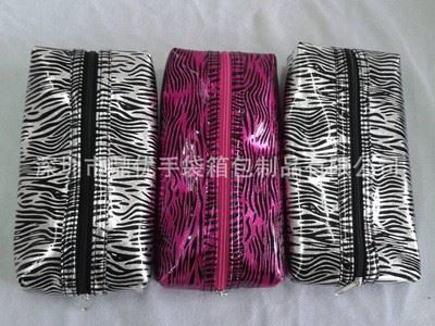 化妝包 深圳龍崗箱包廠家供應(yīng)女士化妝袋 化妝包 化妝筆刷袋-深圳市鼎優(yōu)手袋箱包制品提供化妝包 深圳龍崗箱包廠家供應(yīng)女士化妝袋 化妝包 化妝筆刷袋的相關(guān)介紹、產(chǎn)品、服務(wù)、圖片、價(jià)格深圳市鼎優(yōu)手袋箱包制品、拉桿箱包、手袋等等、皮具、紡織品、服裝服飾的購(gòu)銷