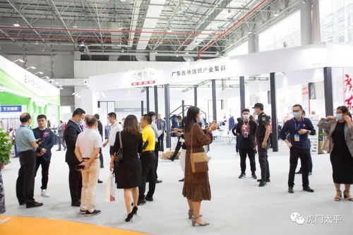 上萬種優(yōu)質(zhì)面料產(chǎn)品亮相虎門 第二屆中國(guó) 虎門 紡織面輔料交易會(huì)開幕